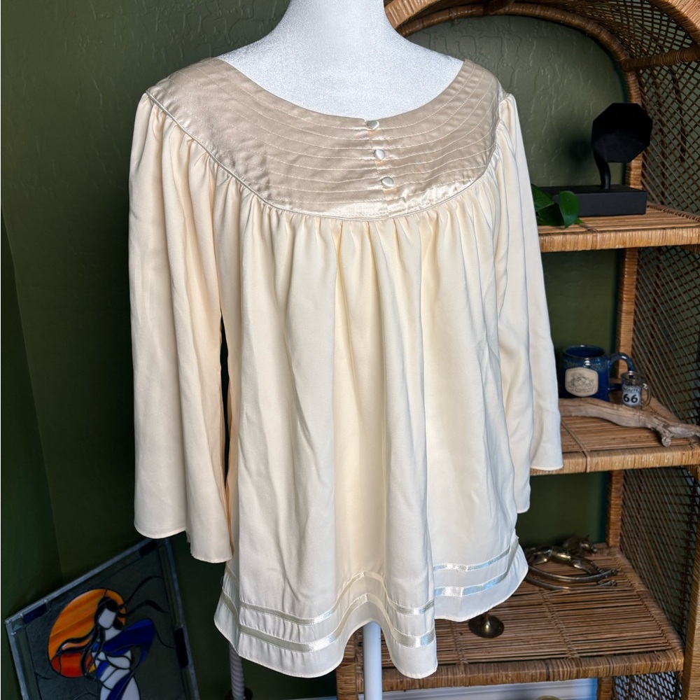 BCBGMaxAzria Unique Pastel Yellow Blouse with Satin buttons